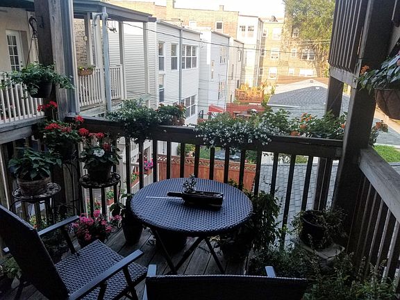 4th image of 4545 N Rockwell St #1W