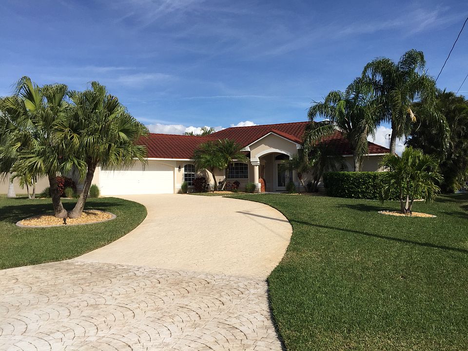1st image of 3829 Surfside Blvd