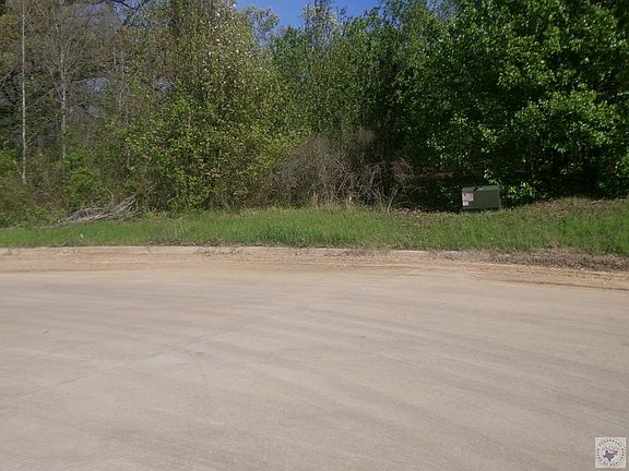3rd image of Treasure Hill Dr
