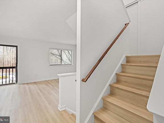 4th image of 4712 Deer Run Ct