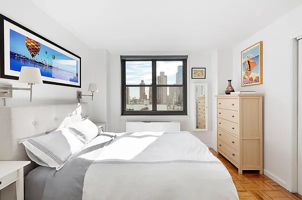 Sold by Compass | media 5
