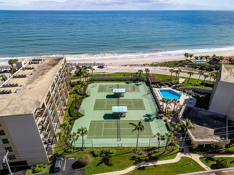 3939 Ocean Dr #302B — Photo 3