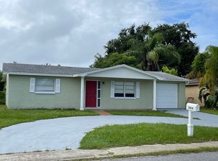 7014 Fox Hollow Dr, Port Richey, FL 34668