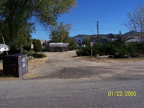 5th image of 225 N Granite St