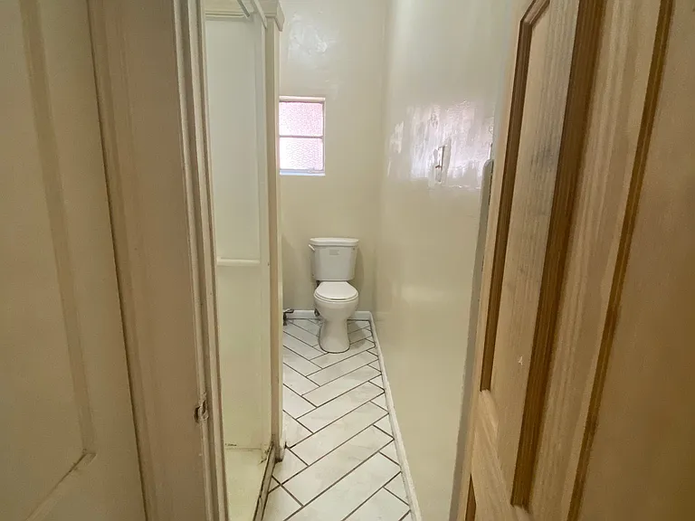 215 S 46th St #2R — Photo 7