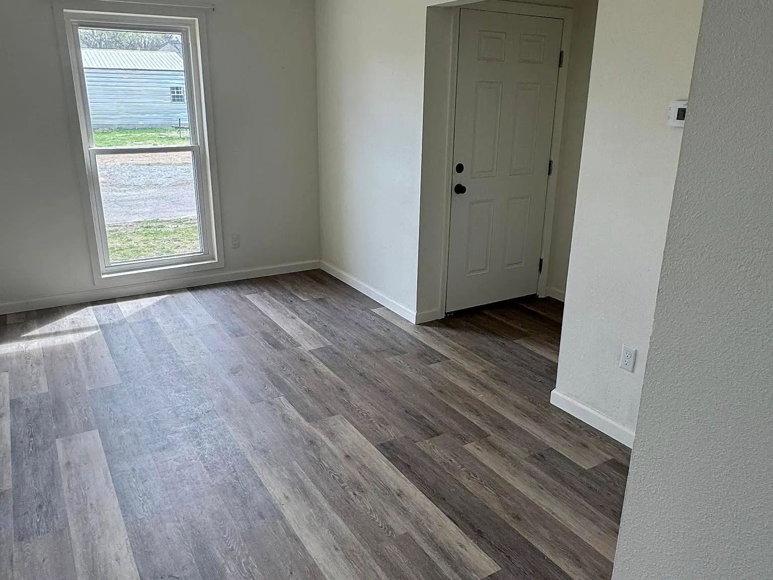 307 W McDonald St — Photo 3