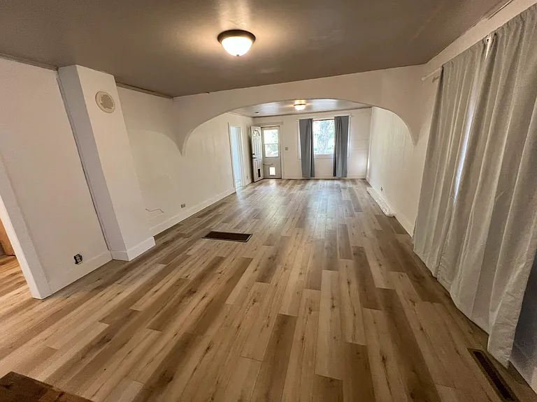 114 W Jefferson Ave — Photo 16
