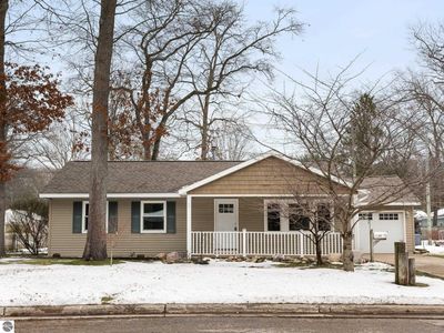 547 Terrace Dr, Traverse City, MI, 49686