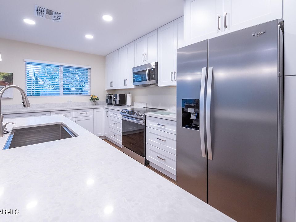 1st image of 12927 W DESERT GLEN Drive