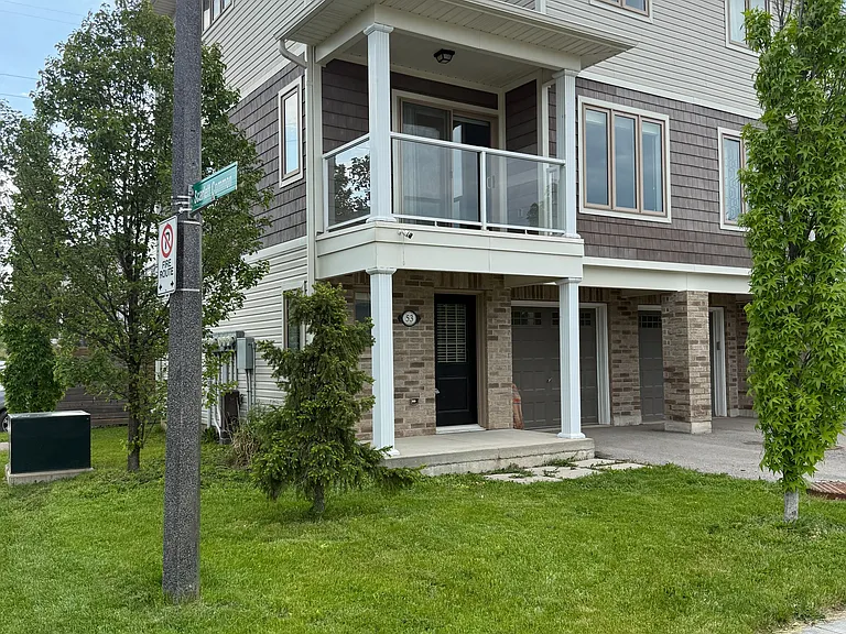 53 Oliver Ln — Photo 3