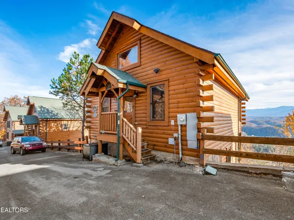 2973 Legacy Vista Dr, Sevierville, TN 37876