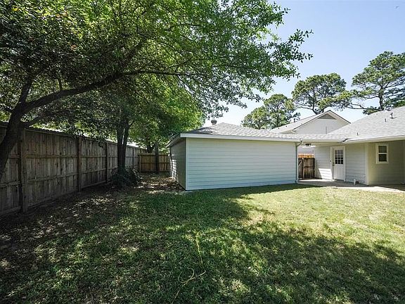 5th image of 14719 Kimberley Ln