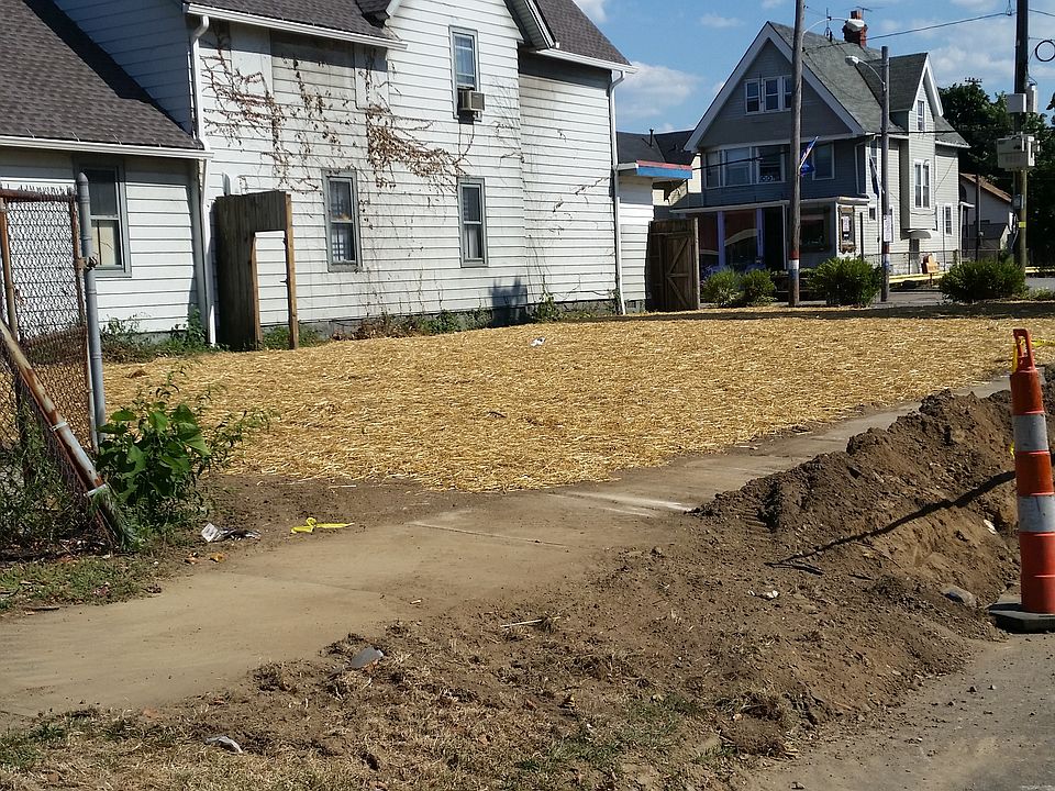 1st image of 2808 Clark Ave