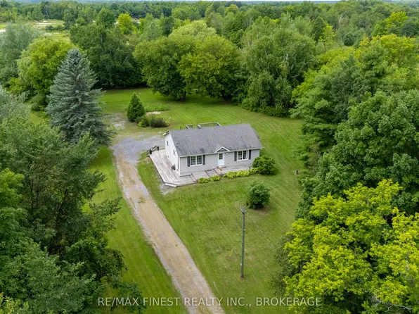 695 Westport Rd, Central Frontenac, ON K0H 1T0