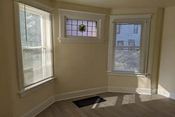 3513 Hudson Avenue Unit 1 — Photo 4