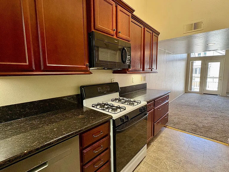 1185 E Foothill Blvd #20 — Photo 16
