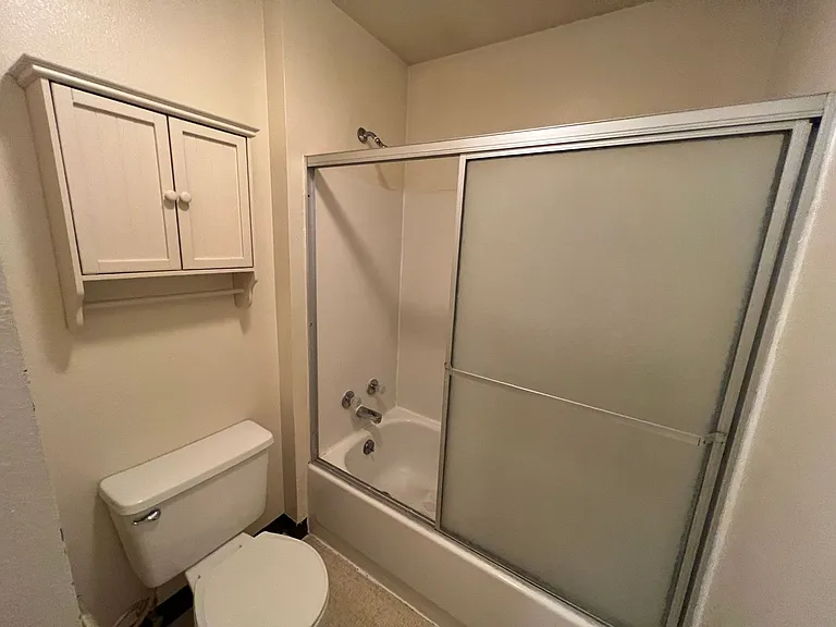 2314 Hillview Ct — Photo 17