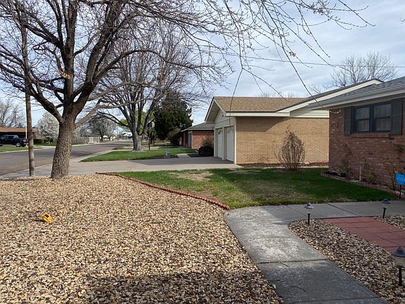 4th image of 1751 N Cain Ave
