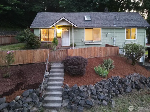 701 NW Dexter Avenue, Winlock, WA 98596