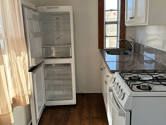 3rd image of 217 S Rowan Ave #A
