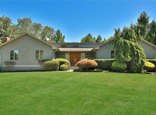 4 Inverness Dr, New City, NY 10956