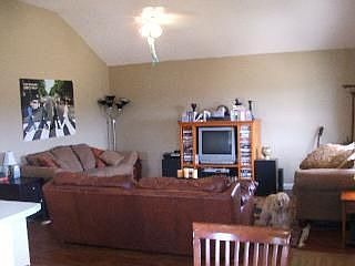 2nd image of 430 Beauregard Cir