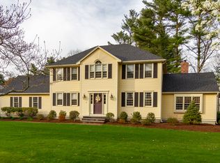 7 Victoria Ln, Mansfield, MA 02048