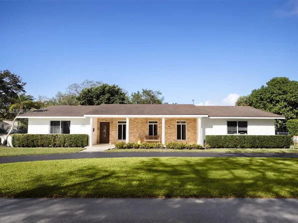 15700 SW 77th Ct, Palmetto Bay, FL 33157