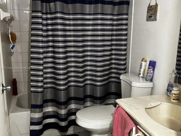 14909 SW 80th St APT 115, Miami, FL 33193