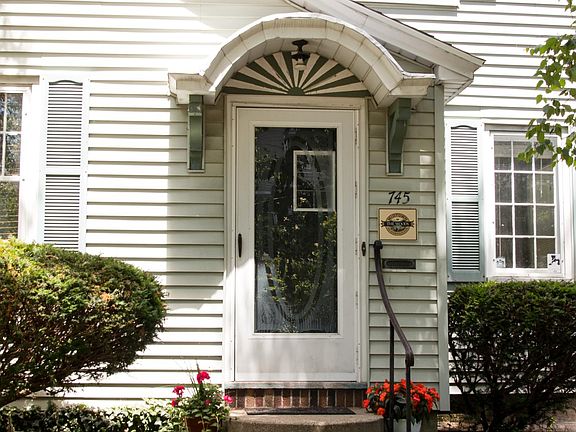 4th image of 745 Lockwood St NE APT 1