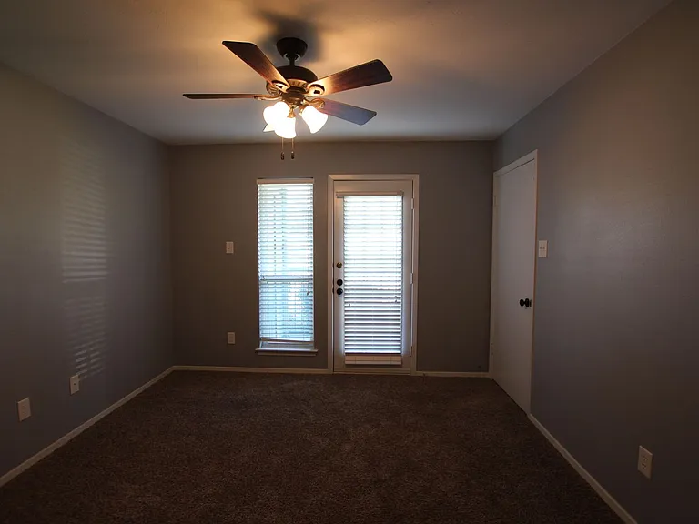 Heritage West Apartments — Photo 71