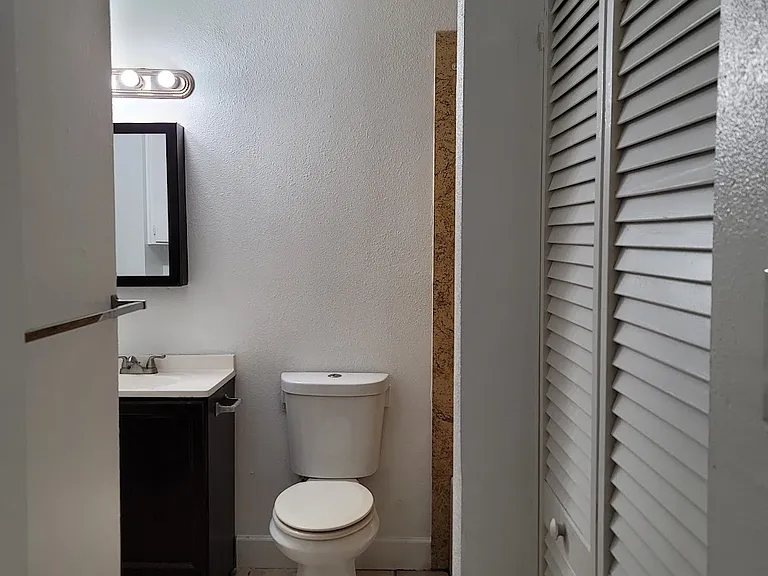 1713 Linden Way — Photo 5