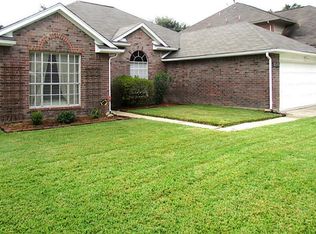 19011 Timber Trace Dr, Humble, TX 77346
