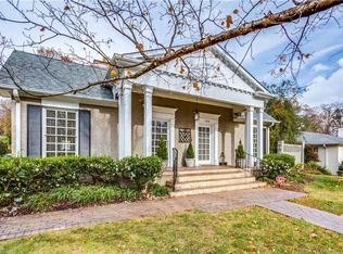 1104 Sunset Dr, Greensboro, NC 27408