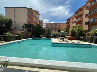 1950 W 54th St APT 112, Hialeah, FL 33012