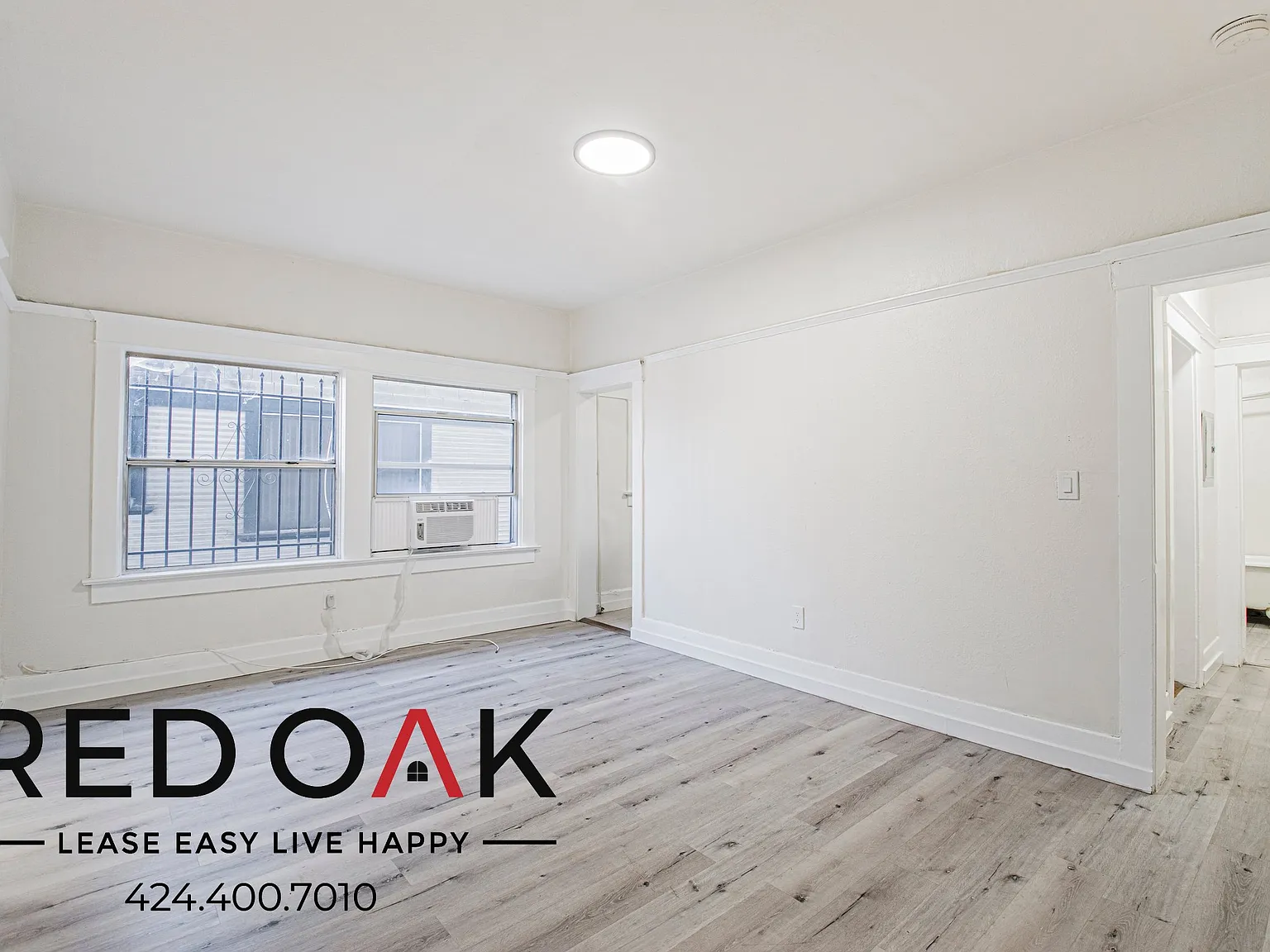 Luminous Studio with Air Conditioning and Renovated Kitchen ~ In Pico-Union! — Photo 4