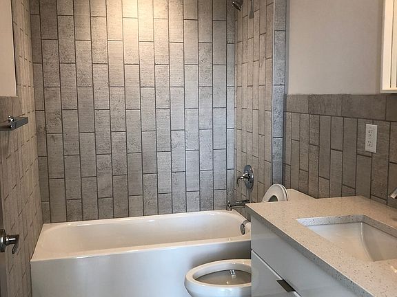 4th image of 1312 E 7th Ave #306