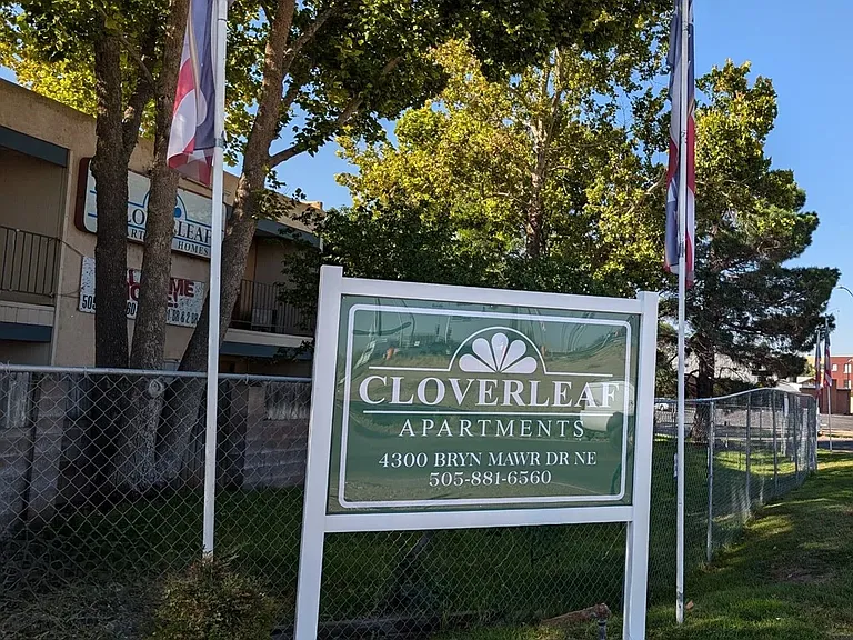 Cloverleaf Apartments — Photo 1