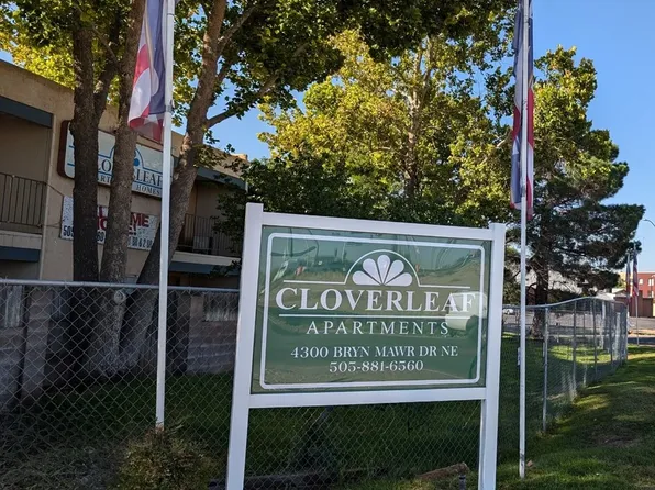 Cloverleaf Apartments