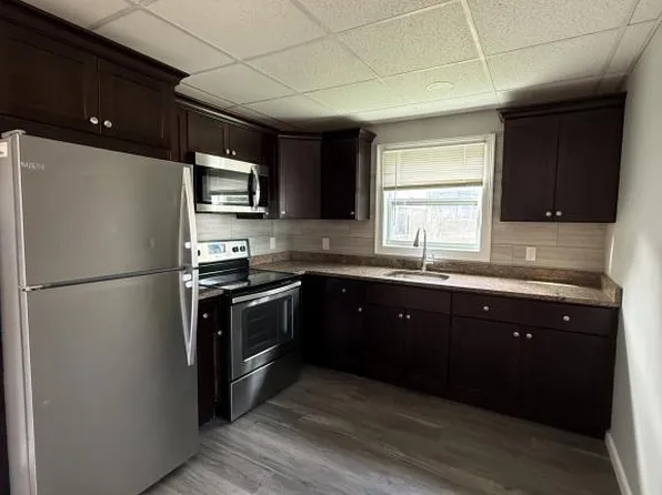 183 Lowell St, Fall River, MA 02721