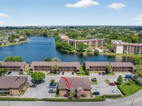 10002 Winding Lake Rd APT 204, Sunrise, FL 33351