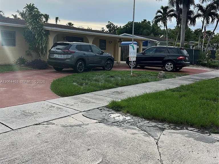 19710 NW 51st Ave — Photo 12
