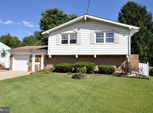 2410 Nassau Rd, Cinnaminson, NJ 08077