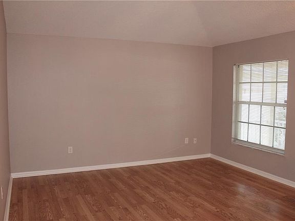 3rd image of 3738 Golden Eagle Dr