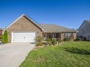 2209 Griffitts Mill Cir, Maryville, TN 37803