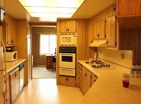 4th image of 8307 E Coralbell Cir
