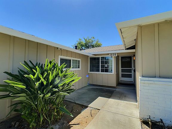 3rd image of 1608 Ronald Ct
