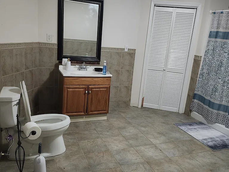11051 Birchtree Ln #BASEMENT — Photo 2