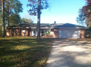 30593 Edgewater Dr, Elkhart, IN 46516