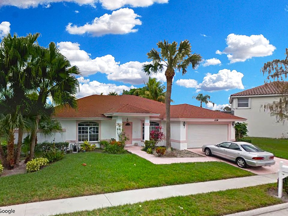 119 Elysium Dr, Royal Palm